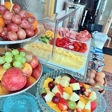 Gartenhotel Garni Pension B&B Innsbruck Ngoại thất bức ảnh