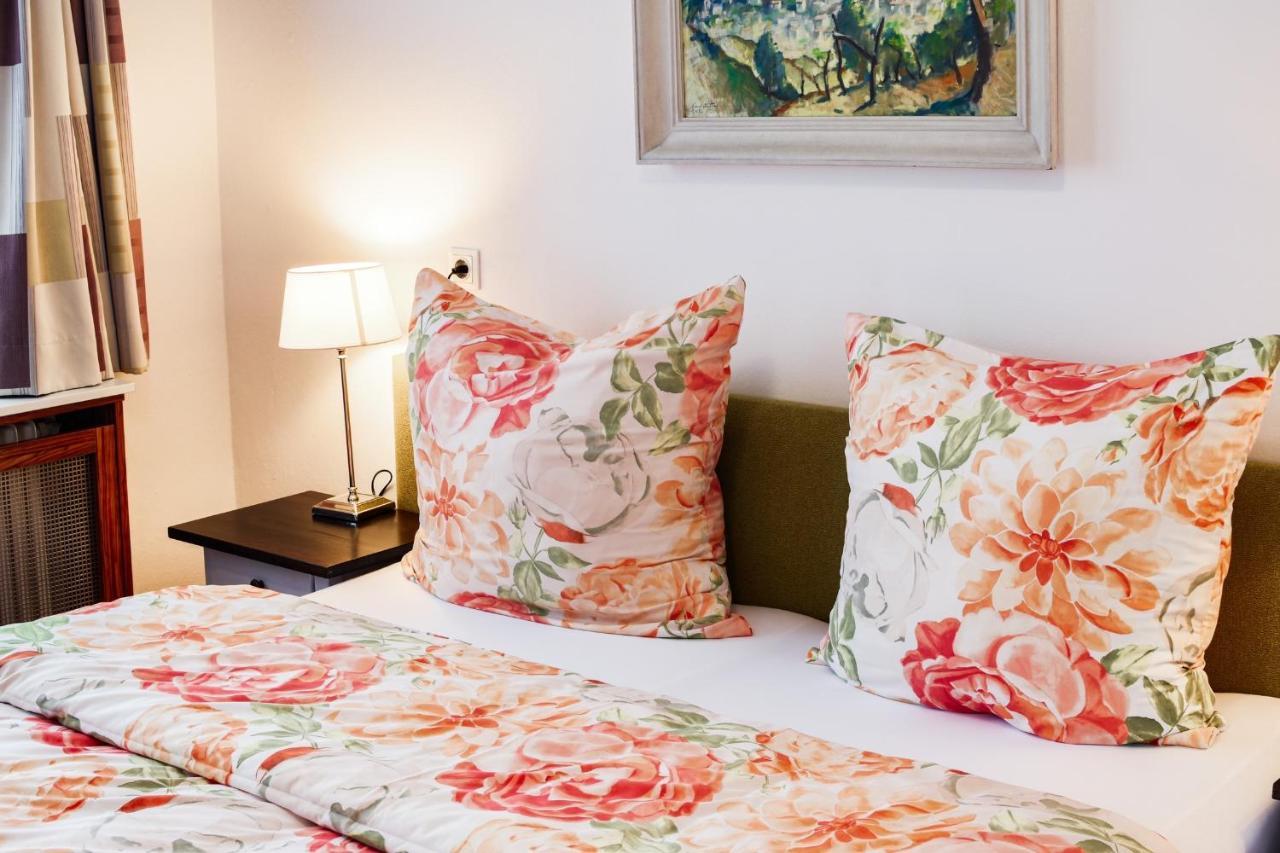 Gartenhotel Garni Pension B&B Innsbruck Ngoại thất bức ảnh