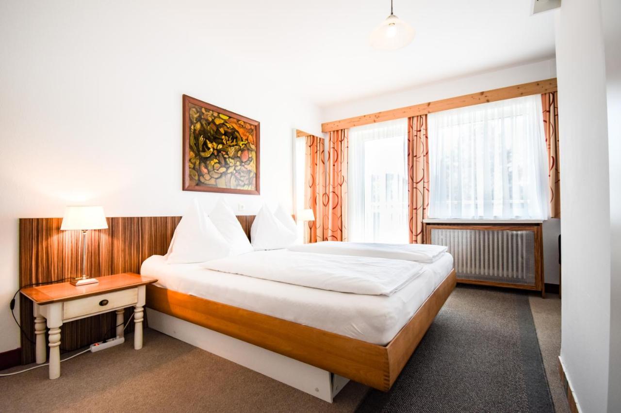 Gartenhotel Garni Pension B&B Innsbruck Ngoại thất bức ảnh